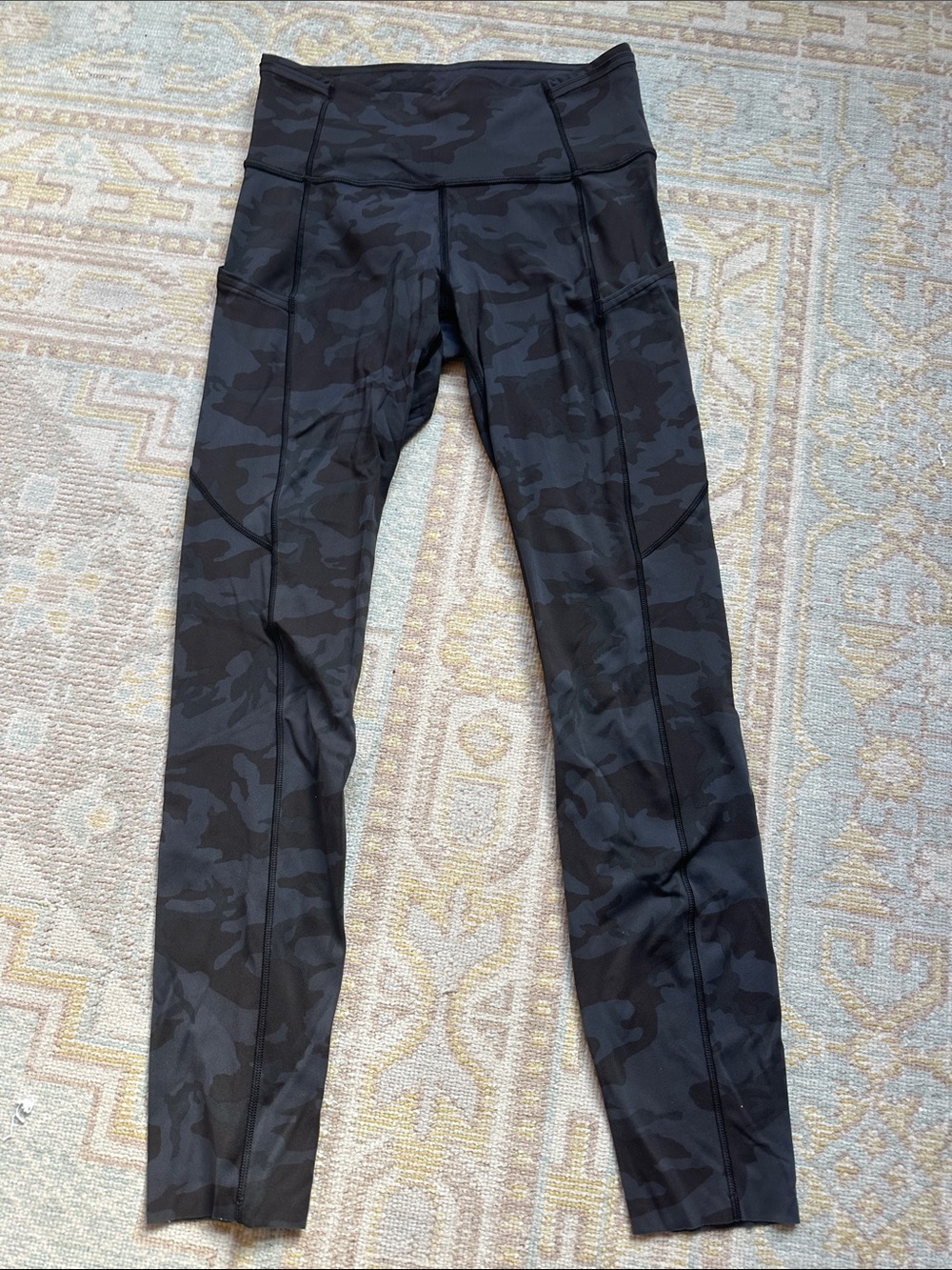 Lululemon Black Grey Camo High-Waist Leggings size 4